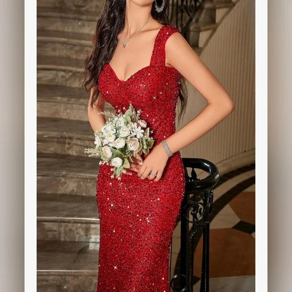 Madam Uniq Formal Dress #679 NWOT - Picture 11 of 11